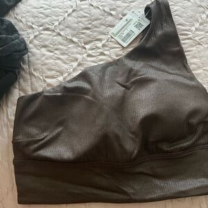 One shoulder sports bra